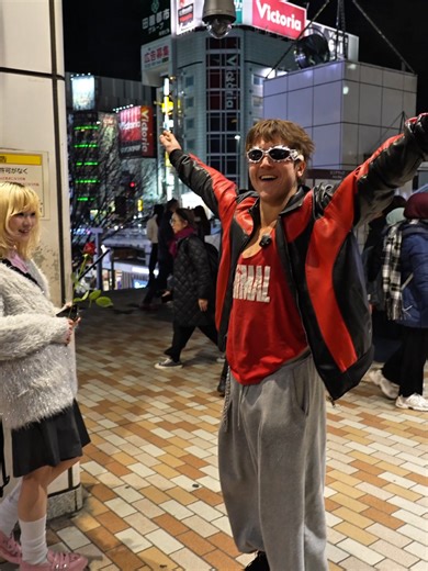 Rizzing Japanese girls until YoungLA sponsors me. #gymbro #fitnessfreaks #gymrat #youngla #gymshark