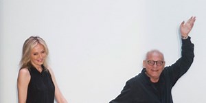 Max Azria in de hens?