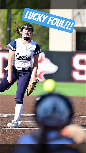 🥎 HOW DID SHE EVEN FOUL THIS OFF?! 😳#Shorts #softball #fyp
