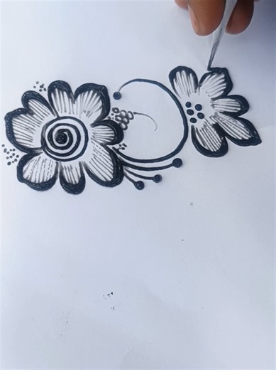 How to Make Beautiful Henna Designs