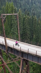 This hidden gem Idaho destination is weird & wonderful! But it’s definitely a trip you will never forget.💯 Here’s the top things to see & do in Idaho’s Silver Valley: Wallace, ID 1) Center of the Universe marker 2) Mining Museum 3) North Idaho Trading Co. - mermaid mummy & lots of other oddities 4) Sierra Mine Tour 5) Eat at the Fainting Goat - best 🍕 6) Stardust Motel - UFO Kellog, ID 1) Silver Mountain Resort Gondola 🚠 2) Sunshine Mine Memorial 3) Crystal Gold Mine Tour Taft, MT 1) Hiawatha