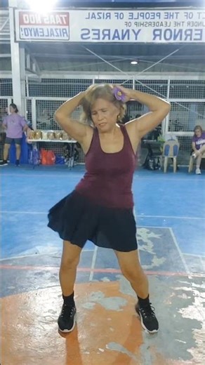 UNG NAGULAT SYA SA FUNKY TOWN #lolalisavlogswowanoona #shorts #zumba