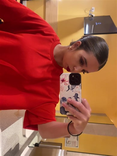 Search Bar Makeup Dance Tutorial