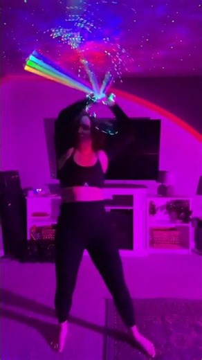 Never thought I’d be flowin to my highschool idol, but here we are #flowmie #lightwhip #edm #rave