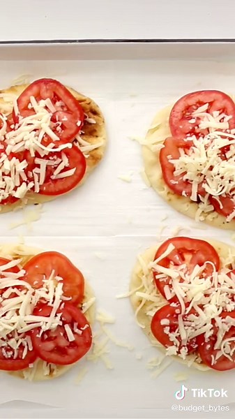 Easy Caprese Pizza Recipe