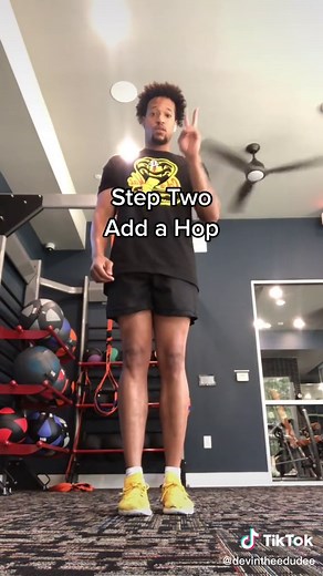 Learn how to Griddy at the Griddy 101 Tutorial! Just in time for the summer shenanigans 😂🤝 #fyp #fypシ #viral #tutorial #dance #viraldance #griddy