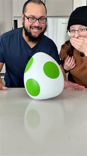 Hatchin’ Yoshi 🥚 #yoshi #supermario #mario #nintendo #movie #movies #reaction #reactionvideo