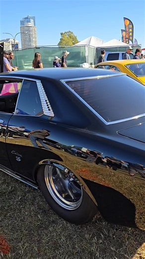 Check out this Pro-Street 1972 Toyota Celica powered by a 2JZ engine (yes it's 2JZ with modified old school valve covers). Not every day you'd see a tubbed Celica Owner: Carrie Miller | Lumang Oto Old Car Junkies