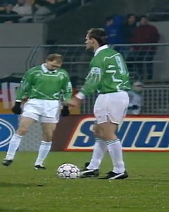 𝐍𝐞𝐯𝐞𝐫 doubt the Green-Whites. 3⃣0⃣ years ago today, SVW came back from 3-0 down at HT to beat RSC Anderlecht 5-3 in the Champions League 🤩🌟💚 | SV Werder Bremen