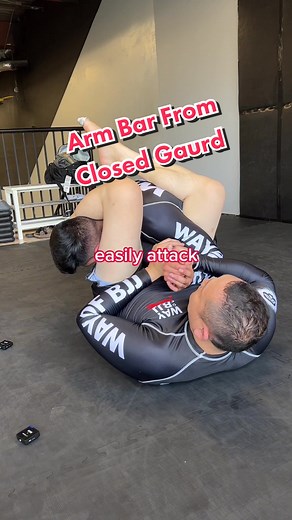 How to do a simple arm bar from closed guard in jiu jitsu. #wayofbjj #jiujitsu #jiujitsugrappling #jiujitsulifestyle #jiujitsutiktok #jiujitsututorial #jiujitsutechnique #vancouverbc