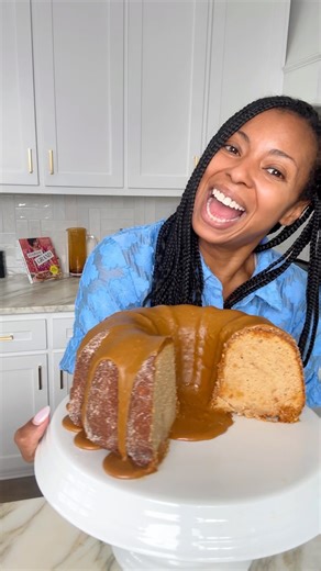 Jocelyn Delk Adams on Instagram: "Comment “RECIPE” to have the FULL Printable RECIPE with DETAILED Instructions and Step By Step Images of my CHURRO POUND CAKE. Grab these ingredients: For the Cake * 1 ½ cup unsalted butter room temperature * 3 cups granulated sugar * 6 large eggs room temperature * 3 cups cake flour sifted * 1 ½ teaspoon ground cinnamon * 1 teaspoon kosher salt * 1 cup sour cream room temperature * 13.4- ounce can dulce de leche divided * 1 tablespoon vanilla extract For the Ci