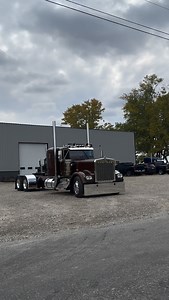 #largecarmag #bigdieselmedia #bigdieselboyz #bagged #peterbilt #largecarsmafia #bigironboyz #flatglass | Big Diesel Media