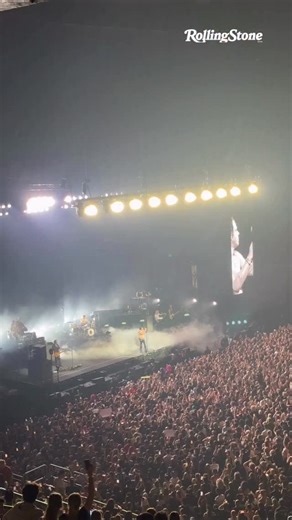 @yungblud delivered an emotional tribute to Ozzy Osbourne before performing “Changes” in Sydney last night🎸 | Rolling Stone AU/NZ