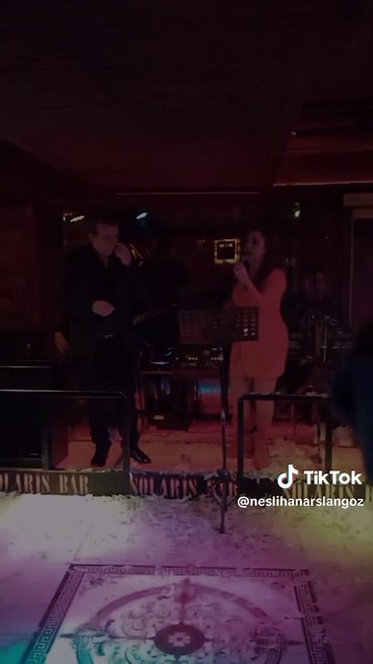 Akustik Performans von Neslihan Arslan Göz