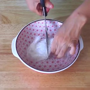 How to Make Shrimp Spring Rolls Written Recipe: https://cicili.tv/chinese-crispy-shrimp-spring-rolls-recipe | CiCi Li