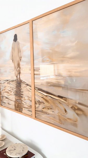 How to Perfectly Hang Picture Frames on Your Wall