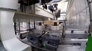 Rapid return on investment, maximum working precision and full workability with large panels. Rover B boasts technologies which are unique to the market. | Biesse