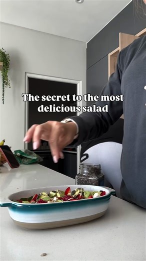 The secret to a perfect salad? Macadamia oil! Its neutral flavor makes it a great base for dressings, and it’s just as versatile in marinades for grilled meats. Thanks Just a @capetownfamily for sharing this simple and delicious tip. #macadamiaoil #macadamianutoil #salad | Love Macadamia