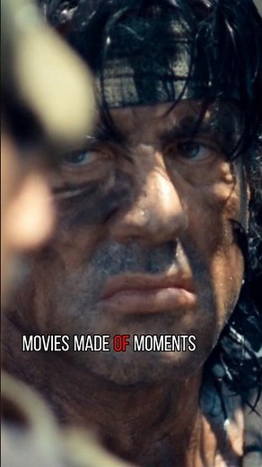 Sylvester Stallone wielding a knife in Rambo 4 (2008).兰博挥刀的姿势。《兰博4》（2008）。导演：西尔维斯特·史泰龙。“电影不瞬间”。竖屏大片。