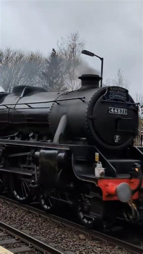 LMS Stanier Black 5 + 47812 FLY through Craven Arms