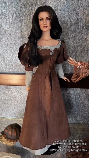 129 reactions · 4 comments | So happy to share these owner pics of Snow White and Ravenna! Snow’s amazing costume is by @stardustdolls. Just perfect! #halorepaints #repaint #doll #tonnerdoll #ooak #tonner #custom #costume #snowwhite #ravenna | Halo Repaints | Facebook