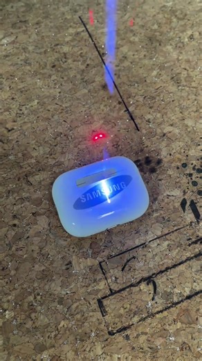 Ultraviolet laser marking machine plastic marking. #lasermarkingmachine #Laserengravingmachine #fiberlaser #uvlaser