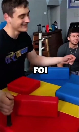 Esse e o cara mais rápido no braço de fe🤔 #curiosidades #curiosity