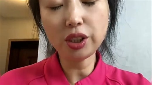 秋冬肌肤干燥紧绷？资生堂红瓶保湿面霜质地柔润，持续补水锁水，修复肌底屏障，上妆更服帖，晨间护肤必备！