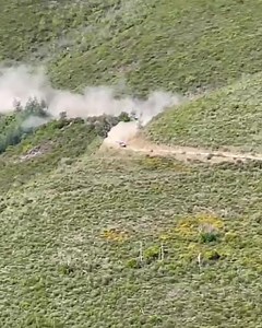 Gros Problème moteur pour Thierry Neuville ... il perd 1.26 sur Katsuta Scratcheur ds ES1 J3 ! => voici TN 5e, à 10" de Ott Tänak qui, lui, ne le laissera évidemment pas passer, même s'il a aussi des problèmes d'hybride >>> autre contrarié Oliver Solberg qui a reçu hier soir 60" de pénal' pour avoir effectué un donuts juste après la fin d EShow sur le circuit de Lousada : il n'est plus 38" devant Greensmith, mais 22 derrière !!! ... cette vidéo est tout aussi impressionnante, dans un autre genre