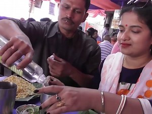 Eating Famous Dada Boudi Biryani | Mintu Da Biryani Rice Sathe Extra Alu Khelo | Mutton & Chicken Biryani | The Foodie Bong