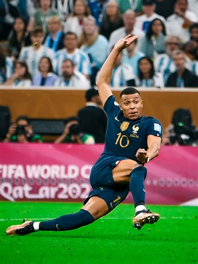 That Mbappe's world-wowing volley at the #FIFAWorldCup final! 😱🇫🇷