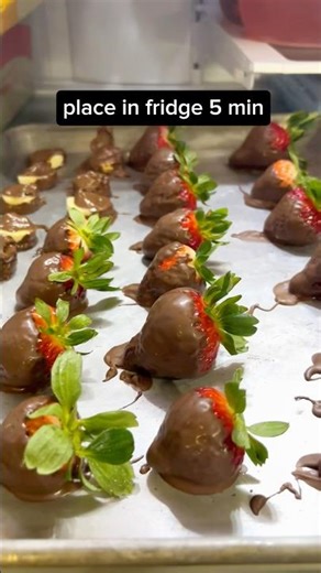 The 20 Second Chocolate Banana Snack 🍌🍫