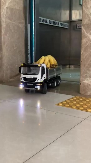 Mainan Mobil Mobilan #mobil #mainananakindonesia #mainananak #miniature #mobilmolen😬😬😬