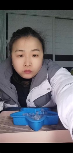 Exploring the ASMR of Ice: Soft and Crushed Sensations