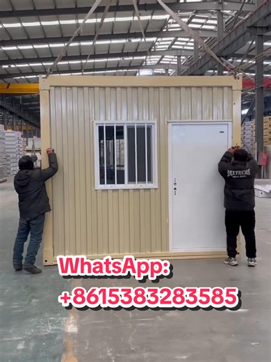 In just ten minutes, a small house can be built – it can be used as a warehouse or as a temporary dwelling, with an exit that leads to all corners of the world.#china #house #modularity #temporary #warehouse
