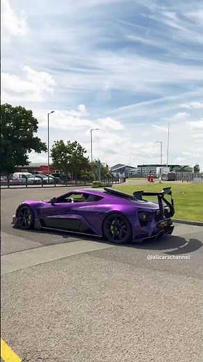 Shmee150 arriving at SCD Secret Meet 2026 at Silverstone circuit