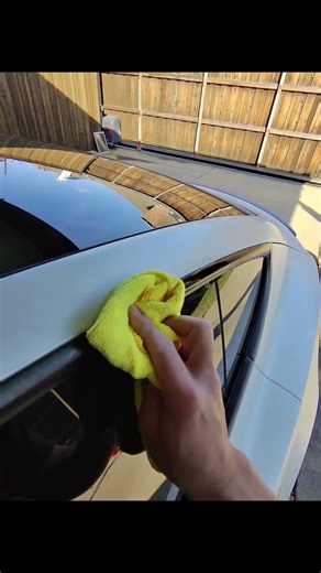 Tesla Trim Rainbow Fix in 60 seconds (Easy DIY)