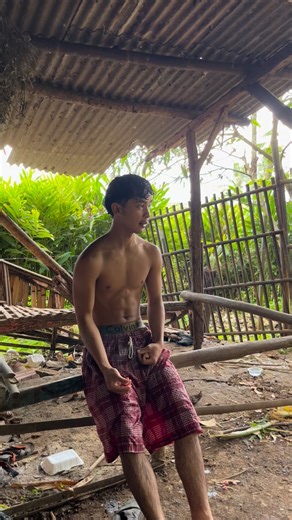 Isep azmi on Instagram: "Eat #ncepazmi"