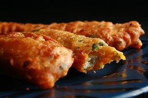 Easy, Crispy Chicken Pakora Recipe [Gluten-Free!] - Beyond Flour