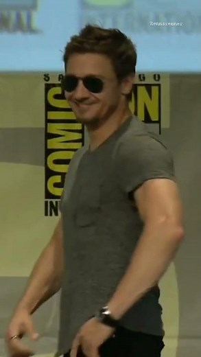 Dancing Renner #JeremyRenner #shorts