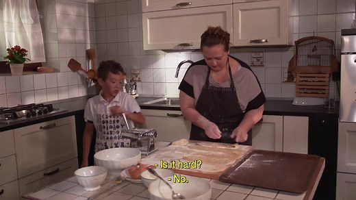 Don't know what to cook for dinner tonight? Take a peek into this family kitchen in Italy... http://bit.ly/2tWQrVv | Arte