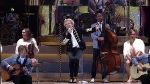 The crowd can't stop singing this one! Watch until the end to see. | Rod Stewart