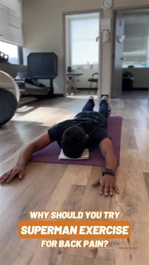 The Superman exercise is a simple way to strengthen the muscles along your lower spine and core, which both play a big role in supporting your back. Not only does it help build strength, but it also improves posture and increases flexibility—making it easier to move pain-free! And the best part? No equipment needed, so you can do it anytime, anywhere! Want to add this exercise to your routine? Comment