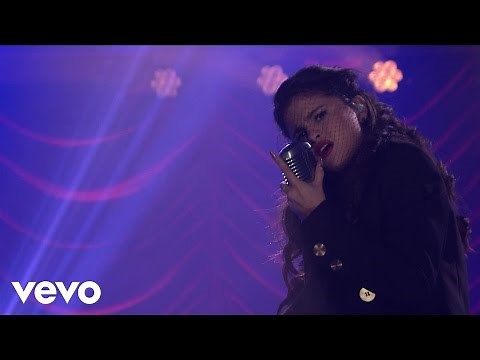 Selena Gomez - Same Old Love (Live On The Tonight Show)