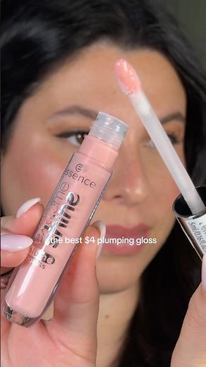 The best $4 lip gloss #plumping #plumpinglipgloss #lipgloss #essencecosmetics #affordablemakeup