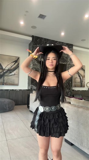 Joyy.mei (@joyy.mei)’s video of coachella