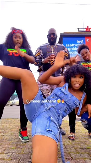 Woiiiiiii summer ain’t reach yet??!! 😜😜🔥🔥 #nellycottoy #QUEENofZESS #poof #fyp #tiktoktrinidad #tiktokguyana #tiktokjamaica #rudeboydrink #johnnybravo