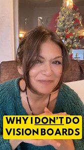 Virenia (Nia) Peeples on Instagram: "✨ 2025 ✨ is here and it’s an incredibly powerful year, offering up a wave of energy we definitely want to ride and co-create with. So….. No more static vision boards! I have spent the last 9 years wandering and listening in order to more deeply understand my relationship to life; the human’s relationship to life and all it has to offer. One thing I know for sure: We have been programmed away from our very nature. Vision boards are a perfect example. Most of u