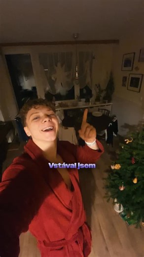 𝗝𝗮𝗸𝘂𝗯 𝗖𝗲𝗿𝗺𝗮𝗸† | 𝗸𝗿𝗲𝘀𝘁𝗮𝗻𝘀𝘁𝘃𝗶 | 𝗳𝗼𝘁𝗯𝗮𝗹 | 𝘀𝗲𝗯𝗲𝗿𝗼𝘇𝘃𝗼𝗷 on Instagram: "Co jsi dostal pod stromeček ty🤩⁉️ DĚKUJU MOC, ŽE POUŽÍVÁŠ SLEVY👇🤩 SLEVOVÝ KÓD NA FOUL🧦 ČERMI10 = 10% SLEVA💰 Pokud chceš vidět, kdy podepíšu svoji první profesionální smlouvu, tak mi tu hoď follow🫶 @jakubcermak12 🤩 a makej dál🚀 #fotbalista #sport #vánoce #darky #stedryden"