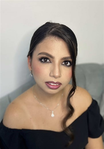 Maquiagem Profissional com Produtos de Qualidade